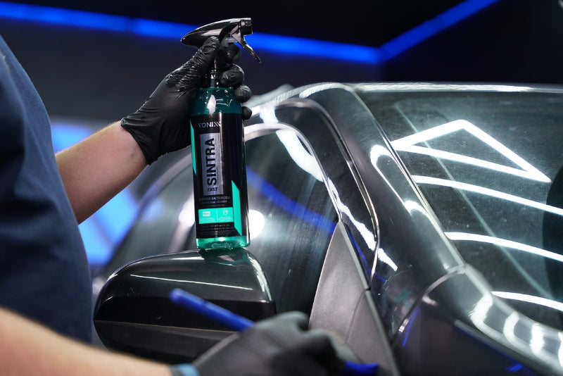 usando Sintra Fast sobre plásticos exteriores del coche